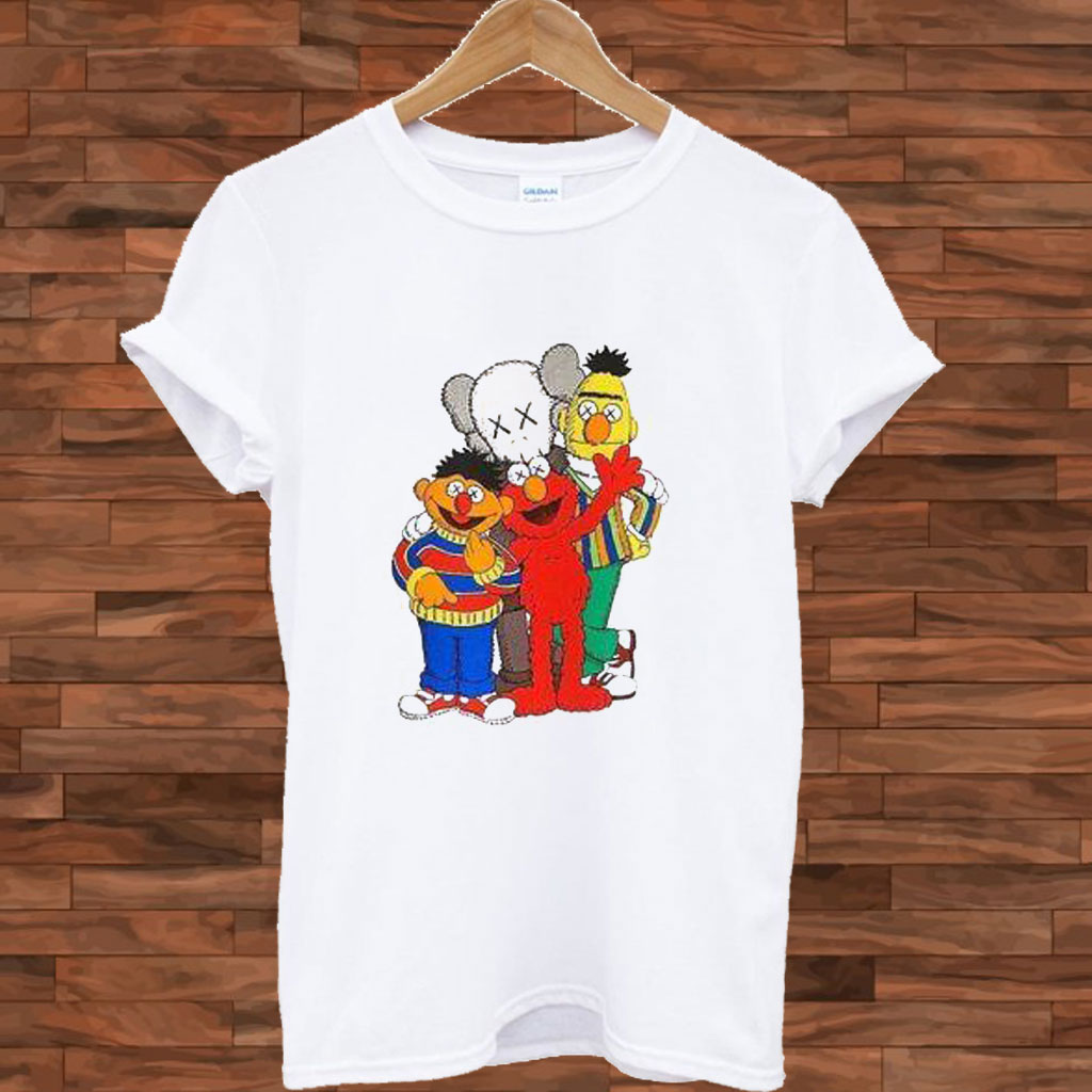 maglia kaws x sesame street